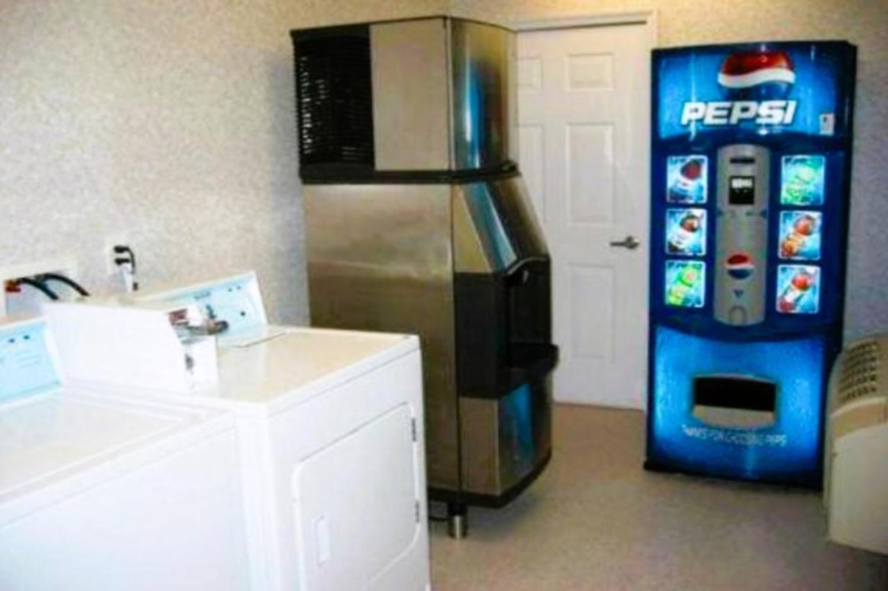 Studio Inn&Suites Galloway Esterno foto